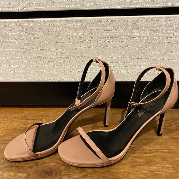 Saint Laurent Jane Sandals - Picture 4 of 6